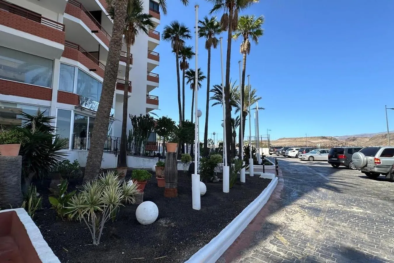 Modernes Apartment Mit 1 Schlafzimmer Und Balkon Im Herzen Von Playa Del Ingles, Gran Canaria  Playa del Ingles (Gran Canaria)