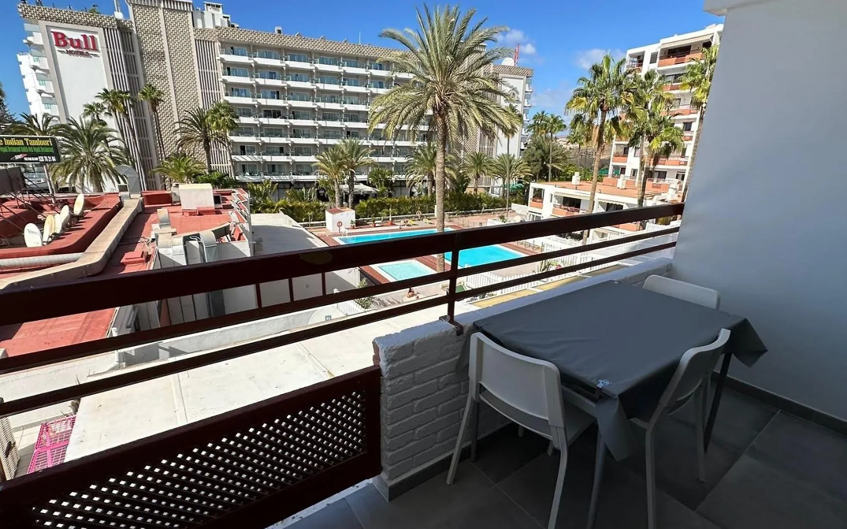 Modernes Apartment Mit 1 Schlafzimmer Und Balkon Im Herzen Von Playa Del Ingles, Gran Canaria