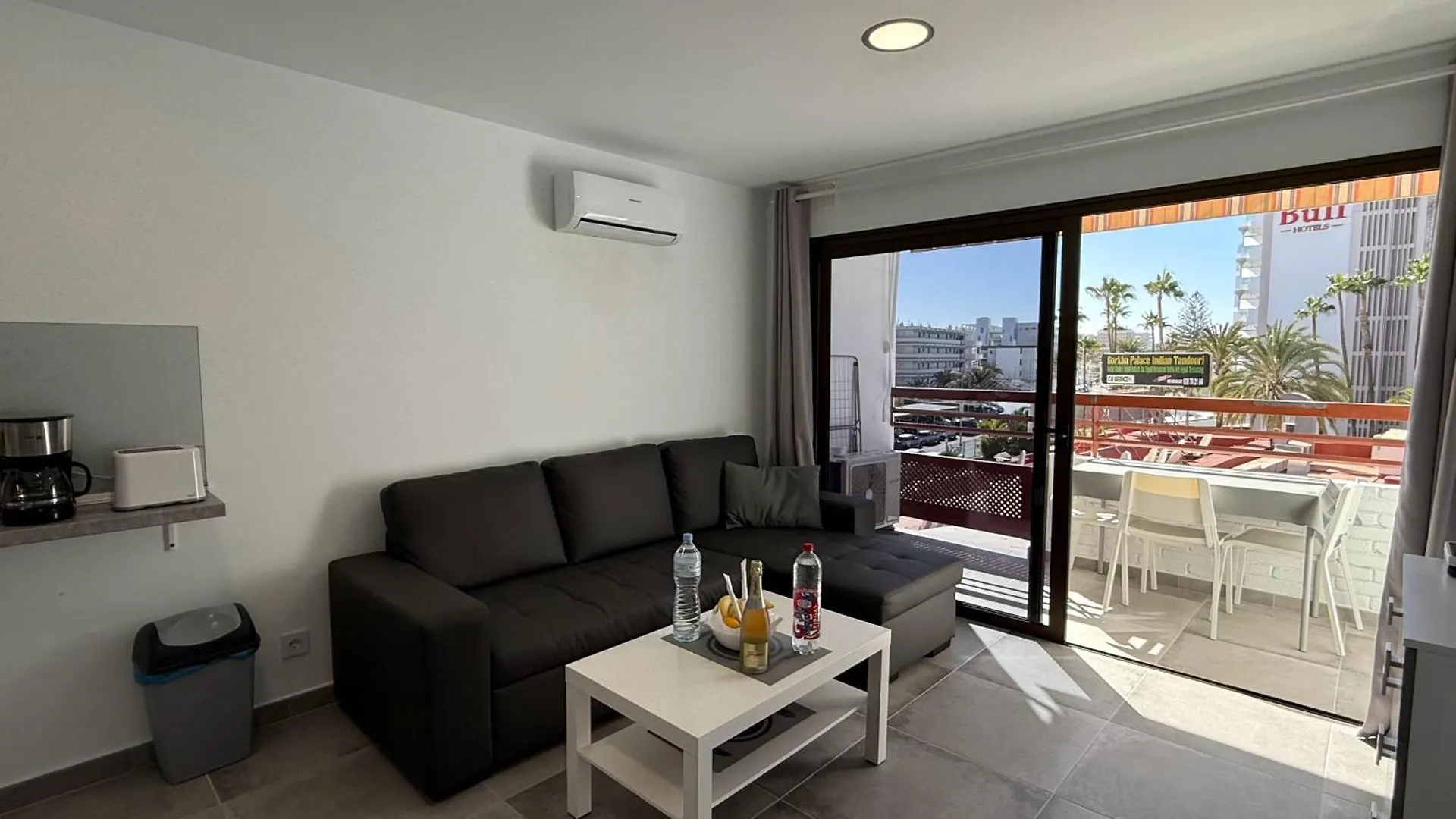 Modernes Apartment Mit 1 Schlafzimmer Und Balkon Im Herzen Von Playa Del Ingles, Gran Canaria 0*, Playa del Ingles (Gran Canaria) Spain