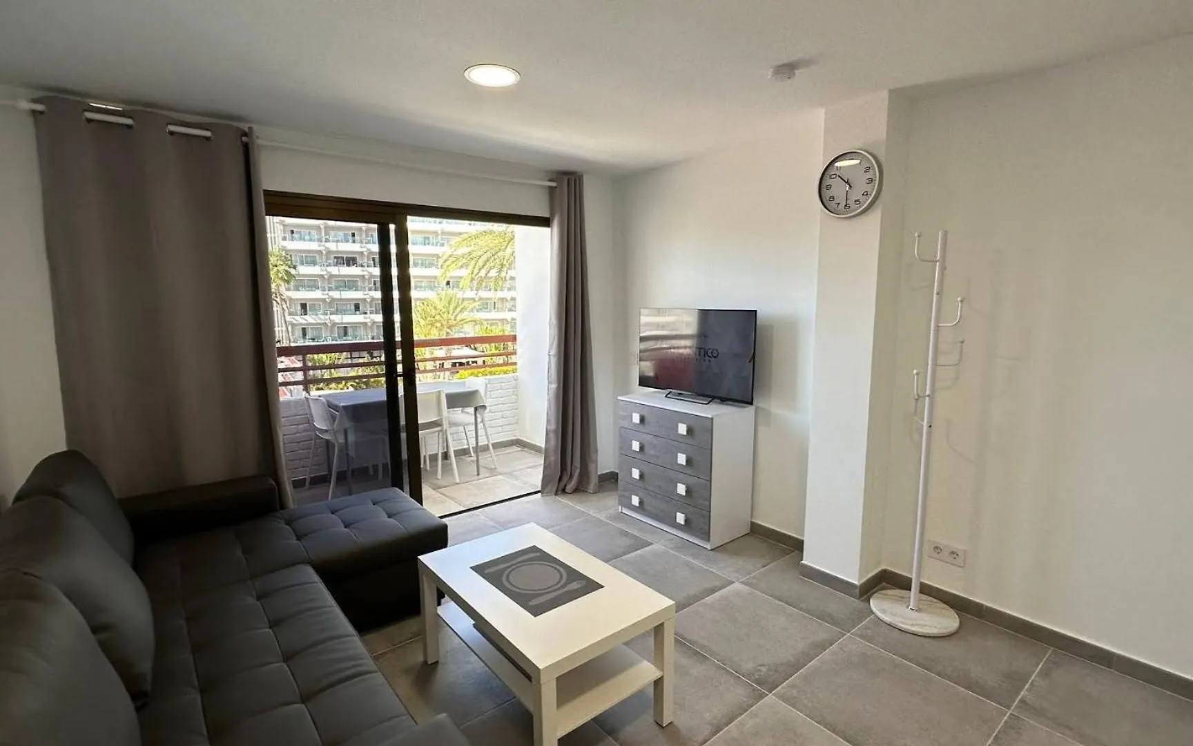 Modernes Apartment Mit 1 Schlafzimmer Und Balkon Im Herzen Von Playa Del Ingles, Gran Canaria